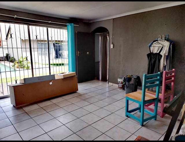 5 BEDROOM HOUSE FOR SALE IN BRACKENDOWNS